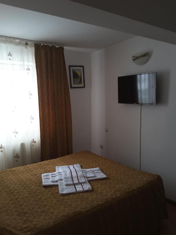 Camere De Inchiriat Edelweiss Dumbrava Rosie Экстерьер фото